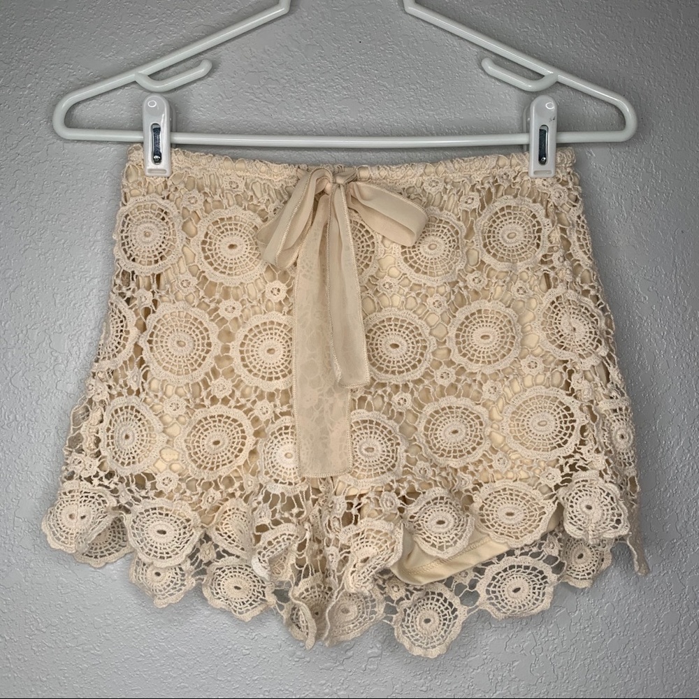 Soulmates Cream Floral Lace Crochet Lined Shorts